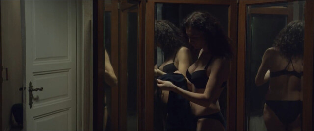 Tekla Shanshiashvili sexy – Lesson (Gakvetil) (2013)