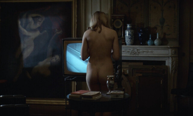 Dominique Sanda nude – Une femme douce (1969)