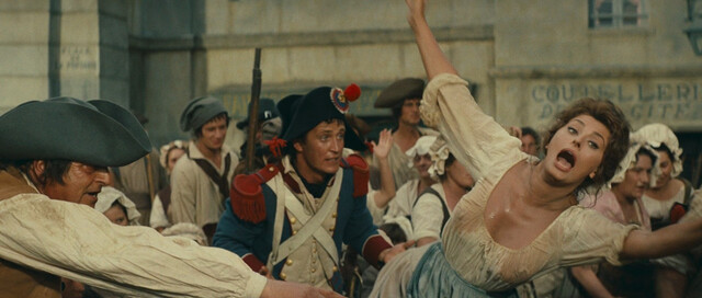 Sophia Loren sexy – Madame (Madame Sans Gêne) (1961)