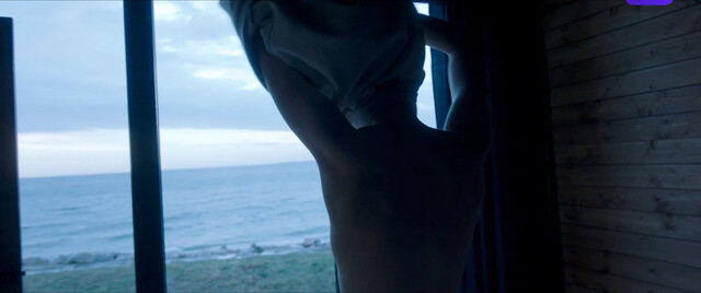 Polina Maksimova nude – Offline s02e08 (2023-2024)