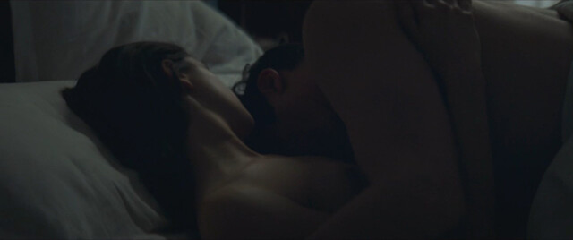 Benedetta Porcaroli nude – L'ombra del giorno (2022)