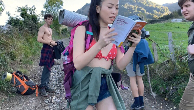 Songa Park sexy – Caminantes s01e01 (2020)