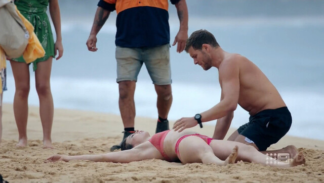 Marlee Barber sexy – Bite Club s01e07 (2018)