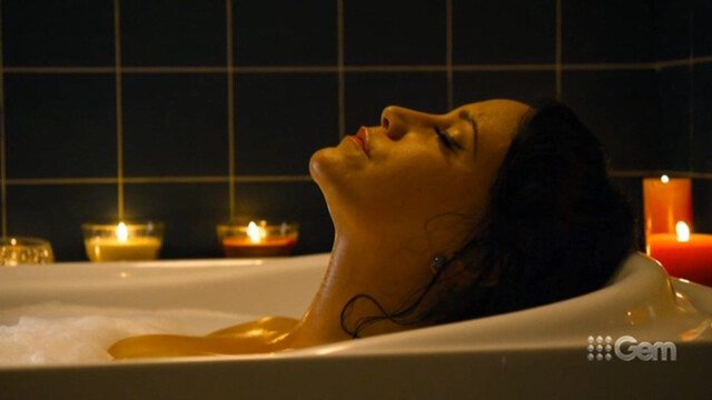 Bronwyn Turei sexy – The Brokenwood Mysteries s02e04 (2015)