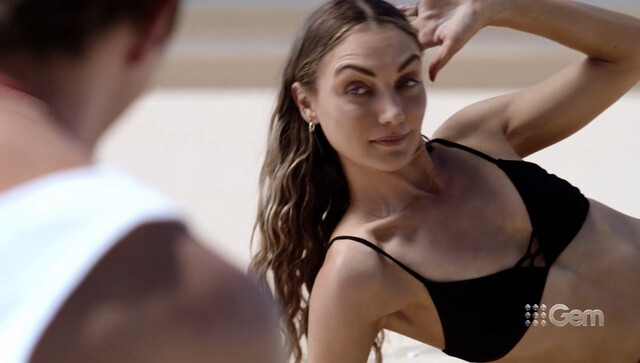 Hannah Levien sexy – The 13th Summer (2022)