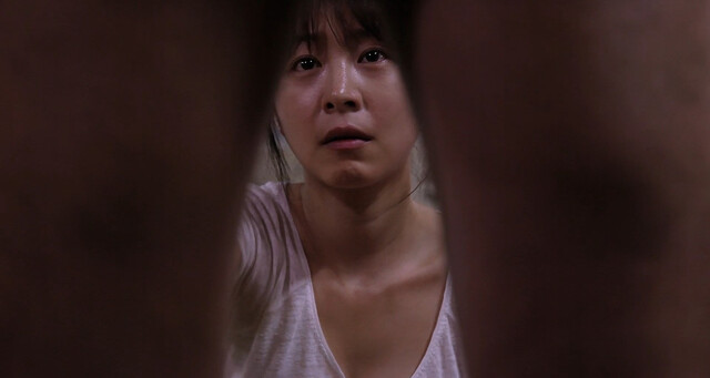 Lee Na-ra (Eun-woo Lee) nude – Moebius (2013)