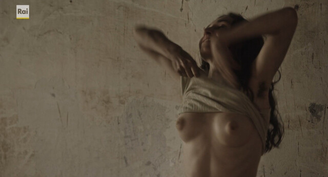 Ludovica Ciaschetti nude – La Storia s01e04 (2024)