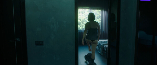 Tina Stojilkovic sexy – Offline s02e06 (2023-2024)