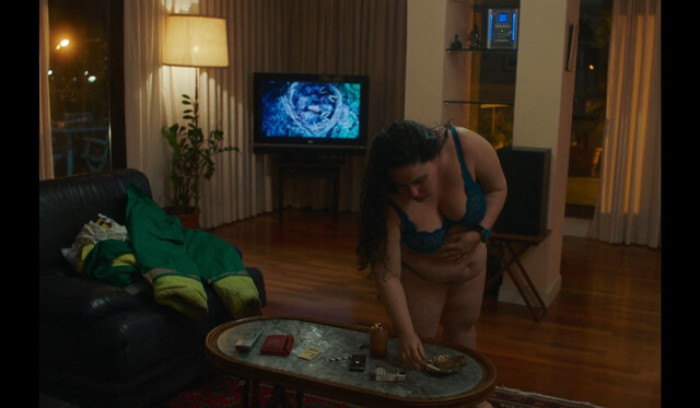 Laura Galán nude – Una noche con Adela (2023)