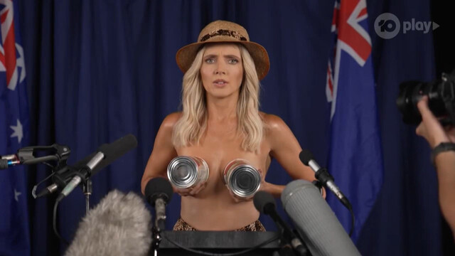 Nikki Osborne sexy – The Bush Blonde vs. The World (2022)