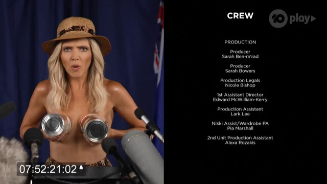 Nikki Osborne sexy – The Bush Blonde vs. The World (2022)