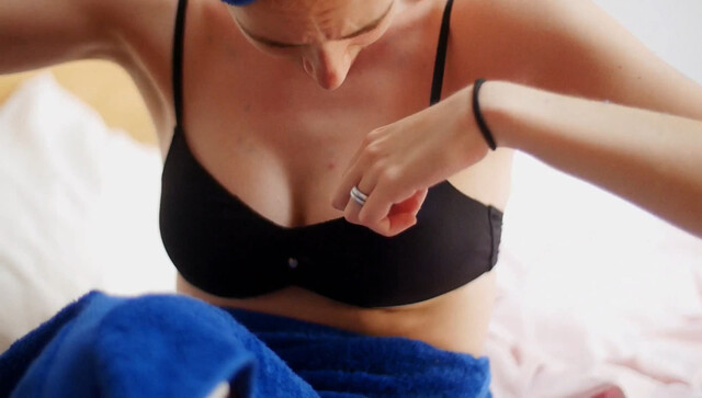 Violeta Rodríguez sexy – Violeta no coge el ascensor (2019)