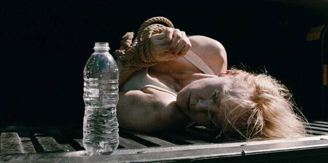 Amy Hargreaves sexy – Hungry Dog Blues (2022)