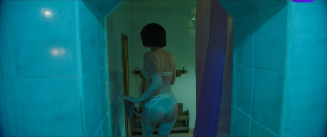 Tina Stojilkovic sexy – Offline s02e03 (2023)