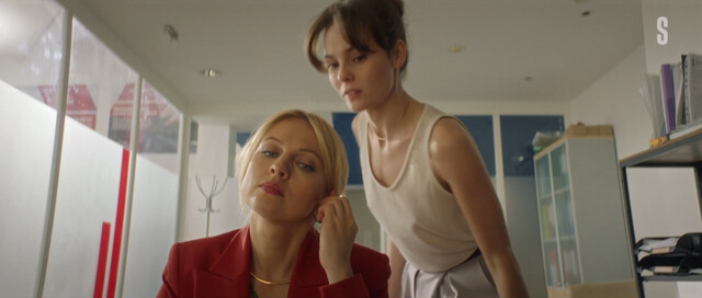 Angelina Strechina sexy – Sisters (Syostry) s02e03 (2023)