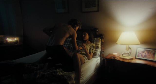 Iria del Río sexy – Visitor (Visitante) (2021)