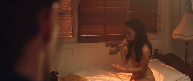 Tanja Bunke nude – Ein Hoch auf das Mammut (2020)