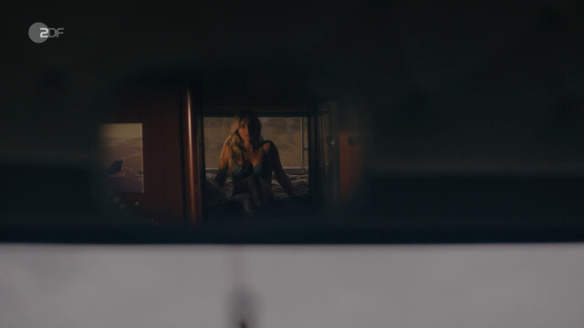 Lieselotte Voß sexy – Nord Nord Mord s03e04 (2023)