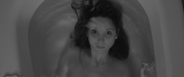 Adeline Thery nude – Leda (2021)