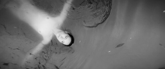 Adeline Thery nude – Leda (2021)