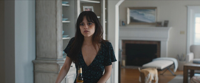 Jenna Ortega sexy – Finestkind (2023)