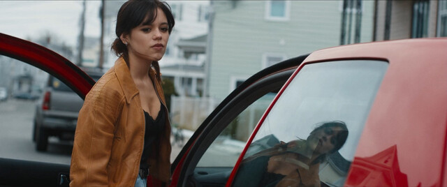 Jenna Ortega sexy – Finestkind (2023)