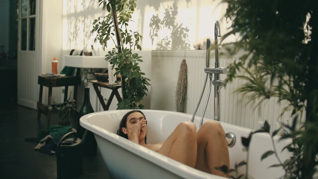 Apolonia Sokol nude – Apolonia, Apolonia (2022)