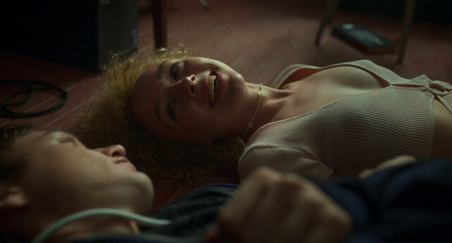 Anastasia Talyzina nude – God rozhdeniya (2023)