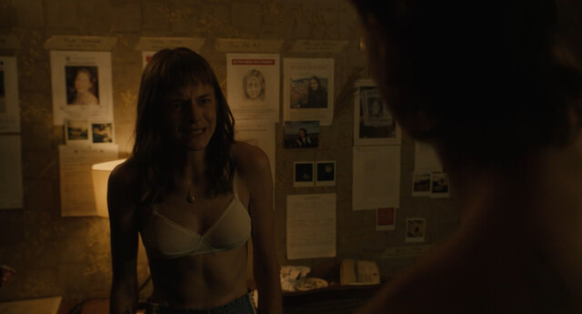 Emma Corrin nude – A Murder at the End of the World s01e05-06 (2023)