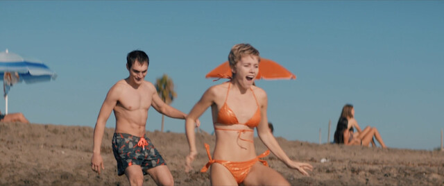 Carolina Sala nude – Supernova (Noi anni luce) (2023)