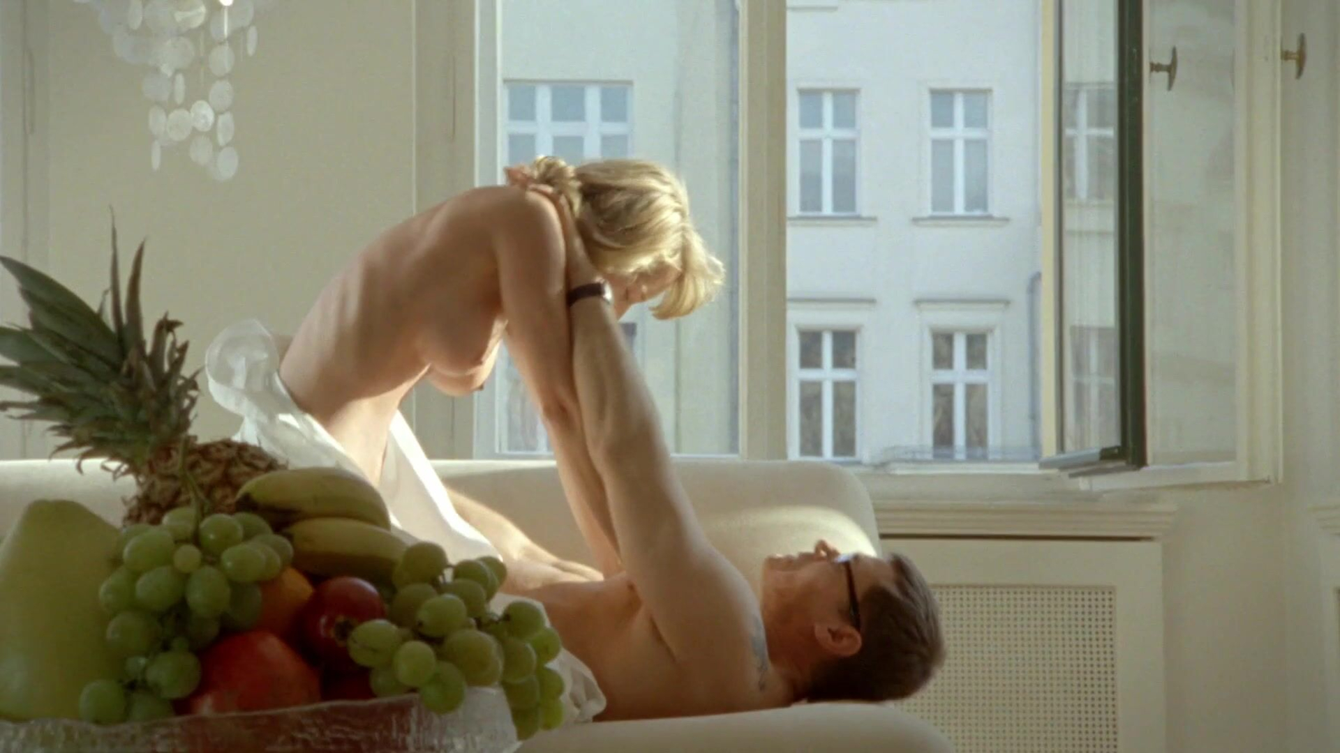 Florentine Lahme nude - Bei manchen Männern hilft nur Voodoo (2010)