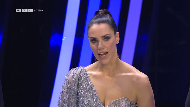 Esther Sedlaczek sexy – UEFA EURO 2024 (2023)