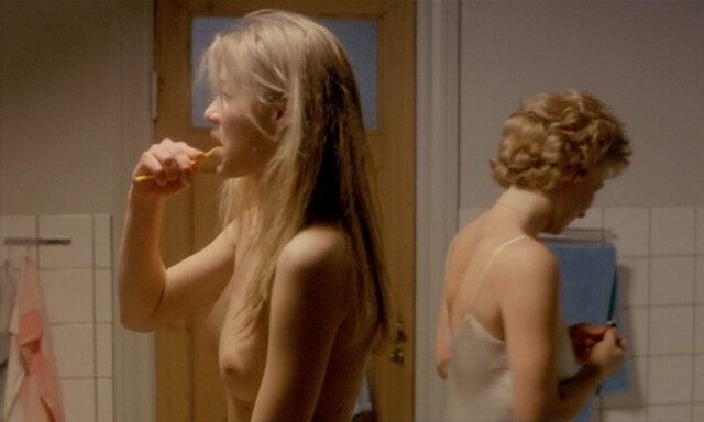 Trine Dyrholm nude – Springflod (Spring Tide) (1990)