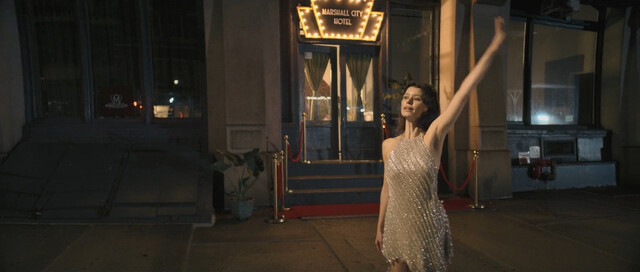 Beren Saat sexy – Last Call for Istanbul (Istanbul Için Son Çagri) (2023)