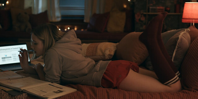 Angourie Rice sexy – Honor Society (2022)