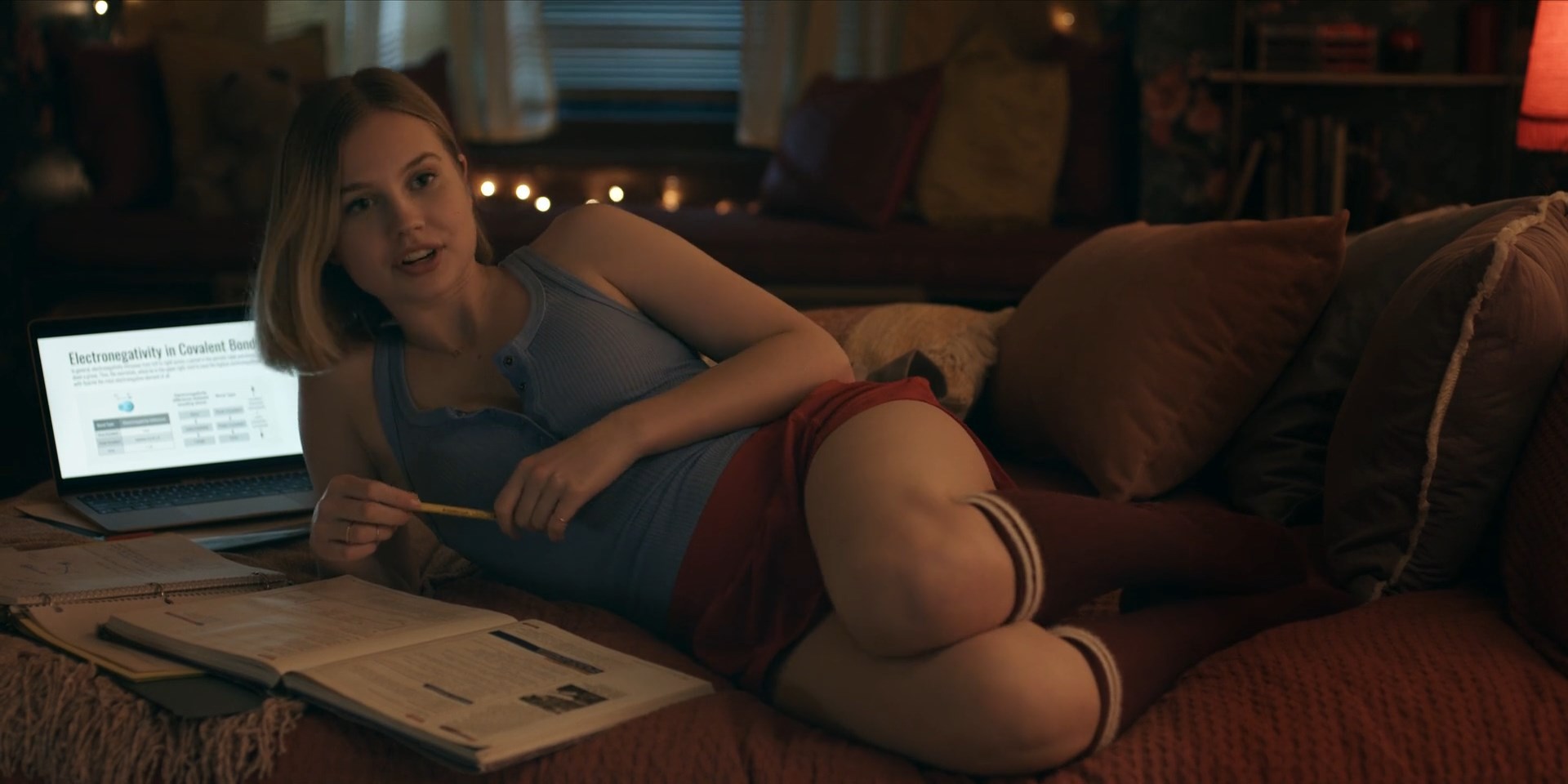 Angourie Rice sexy – Honor Society (2022)