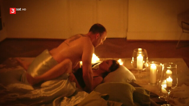 Nadeshda Brennicke nude – Blütenträume (2015)