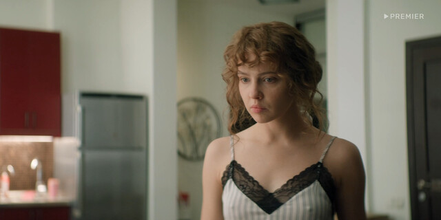 Yuliya Khlynina sexy – Sosedka s01e03-05 (2023)