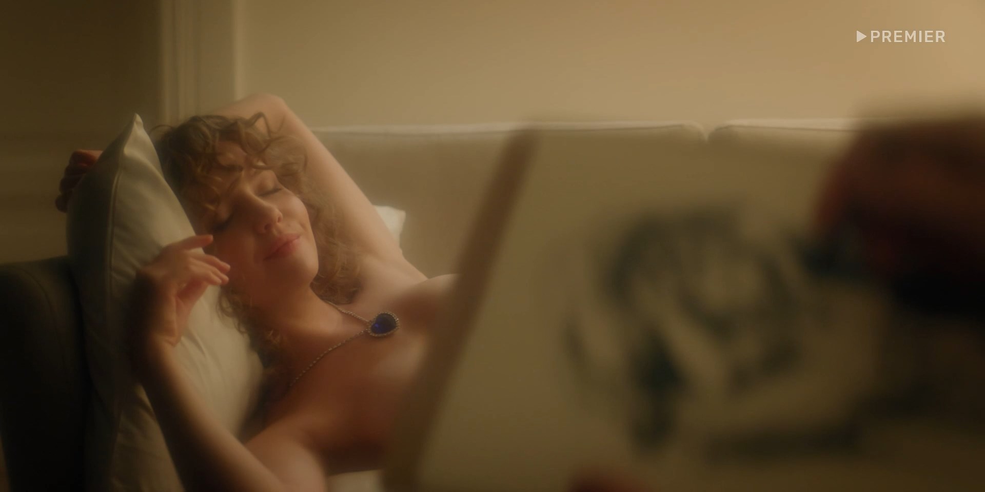 Yuliya Khlynina sexy – Sosedka s01e03-05 (2023)