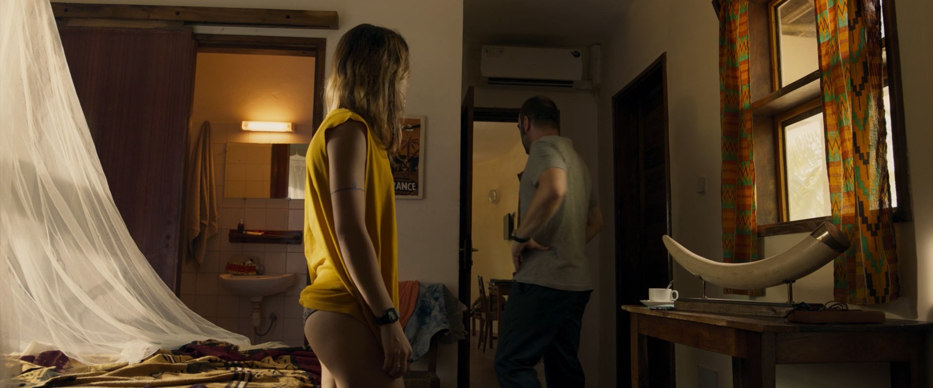 Anna Castillo sexy – Adu (2020)