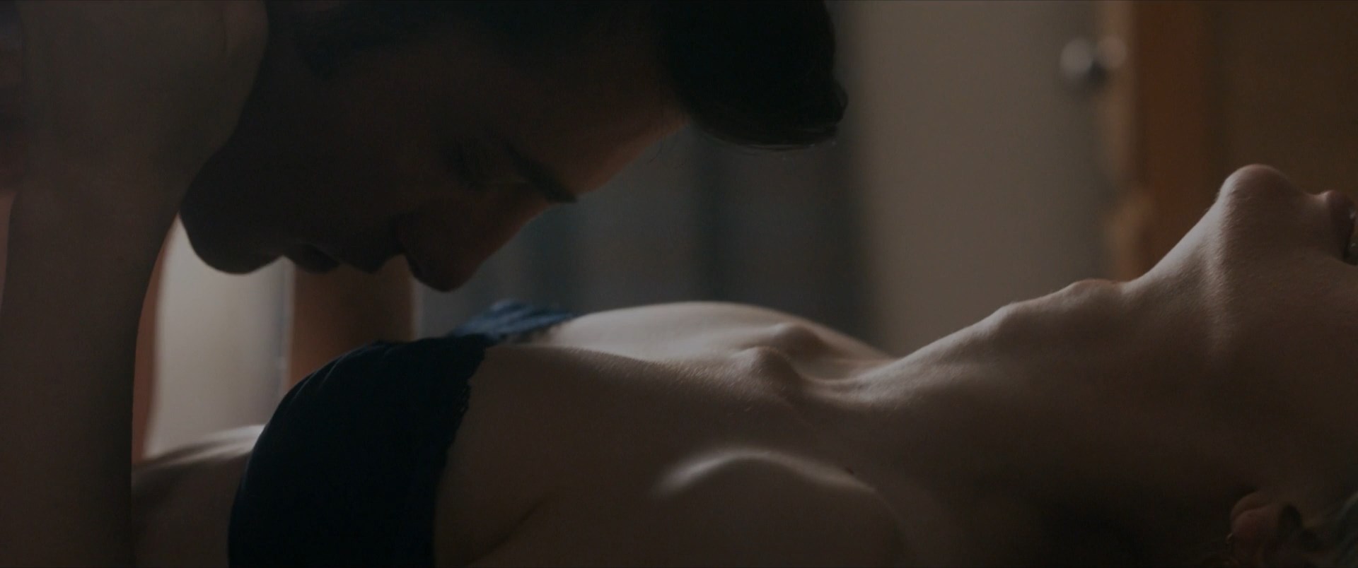 Vivien La Fleur sexy – Against All Odds (Her Seye Ragmen) (2023)