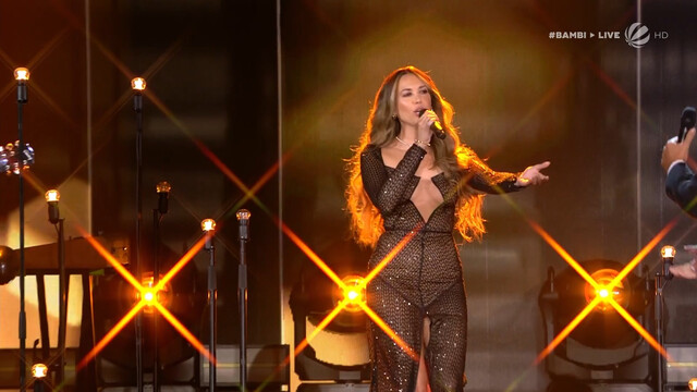 Mandy Capristo sexy – Bambi Award (2023)