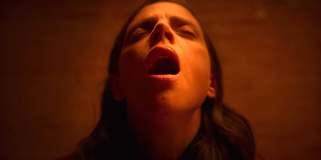 Macarena Gómez sexy – Y todos arderán (2021)