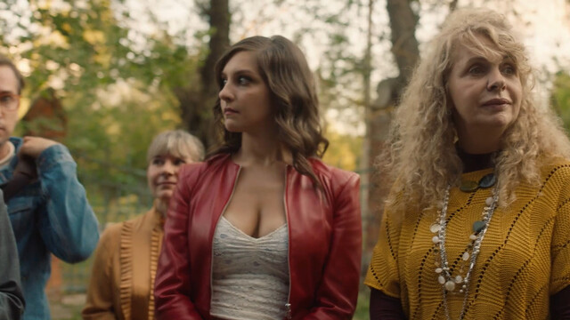 Anna Glaube sexy – Politeh s01e05e08e09 (2023)