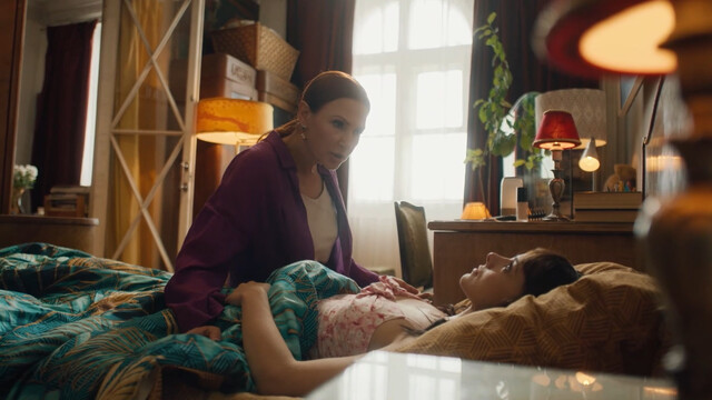 Anna Glaube sexy – Politeh s01e05e08e09 (2023)