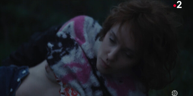 Alix Poisson nude – Sambre s01e01 (2023)