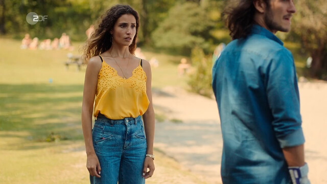 Nadine Menz sexy – Inga Lindström s18e06 (2021)