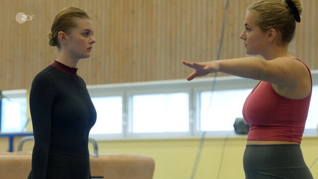 Emma Schimpf sexy – Notruf Hafenkante s18e07 (2023)