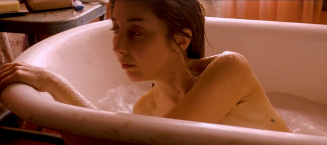 Wendy McColm nude – Fuzzy Head (2023)