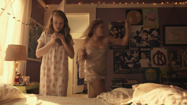 Katee Sackhoff sexy – Girl Flu. (2016)